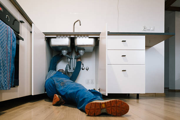 Professional Leak Detection technician working in Greene, RI